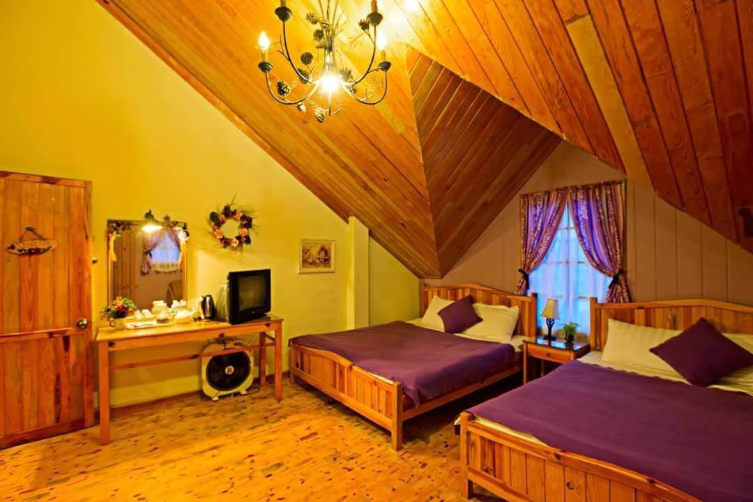 Violet Room