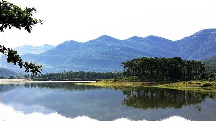 Hồ Yên Trung