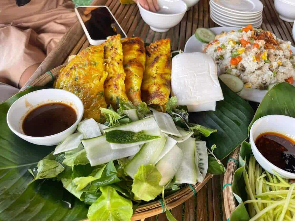 Thực đơn phong phú tại nhà hàng Lộc Phát Hội An homestay - villa