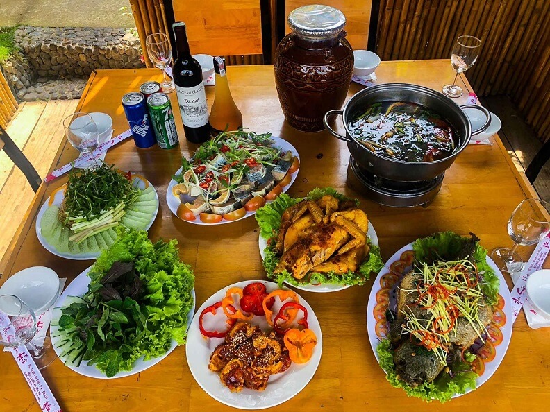 ẩm thực tại nhà hàng An Sơn Hồ