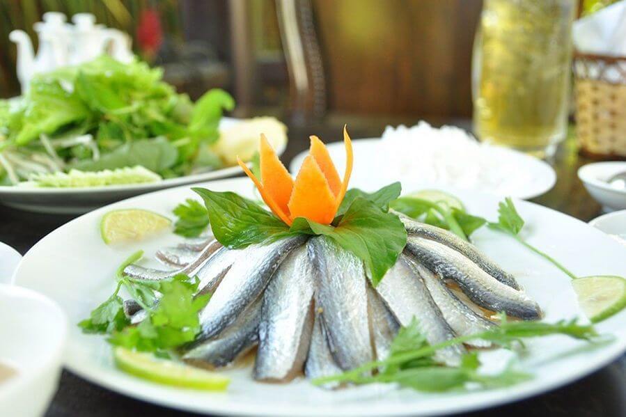 Gỏi cá trích - món hải sản Phú Quốc cực hấp dẫn