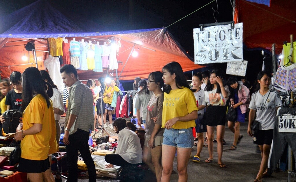 Chợ Đêm Đại Học Nông Nghiệp - Gia Lâm