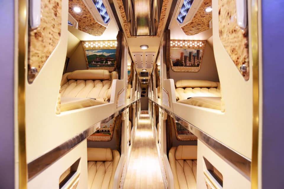 Không gian xe limousine Hoàng Công