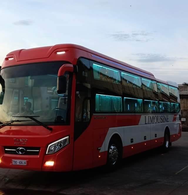 Limousine Khánh Truyền