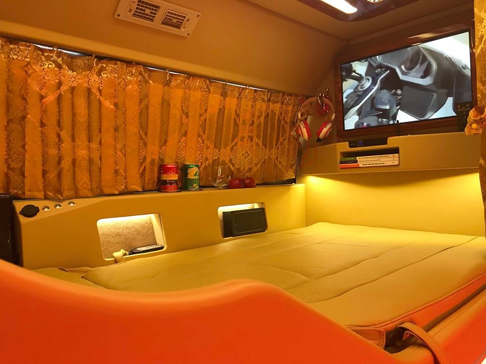 Tiện ích trên xe limousine giường nằm Thành Phát