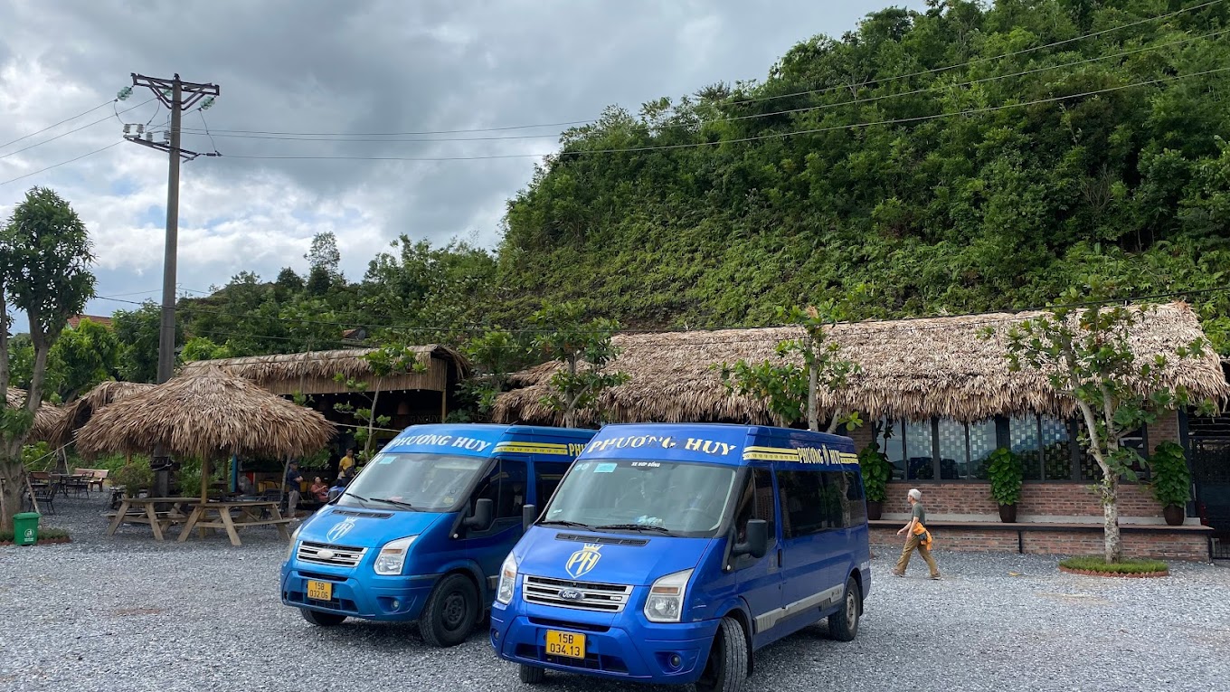 Limousine Phương Huy