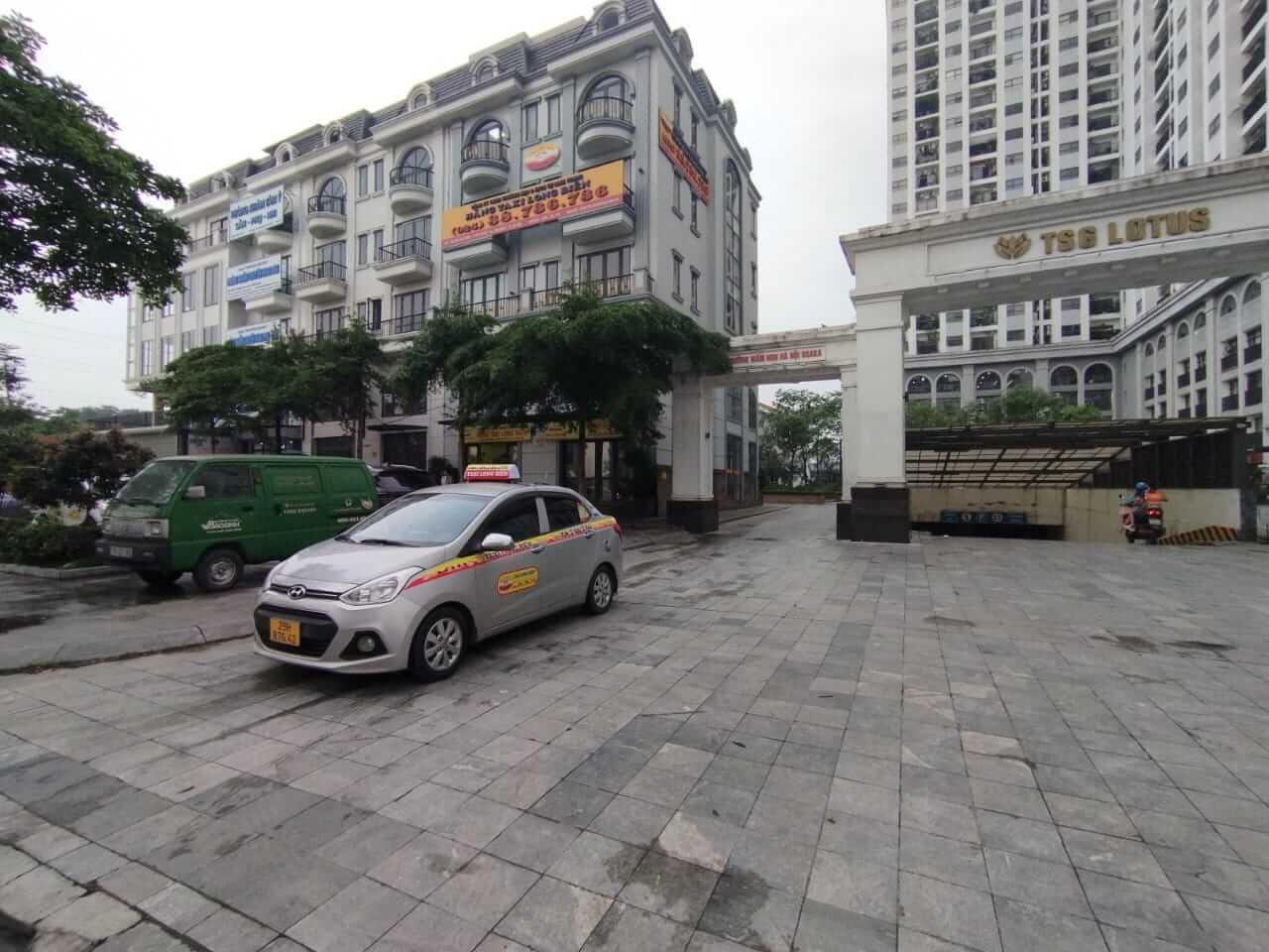 Hãng xe taxi Long Biên