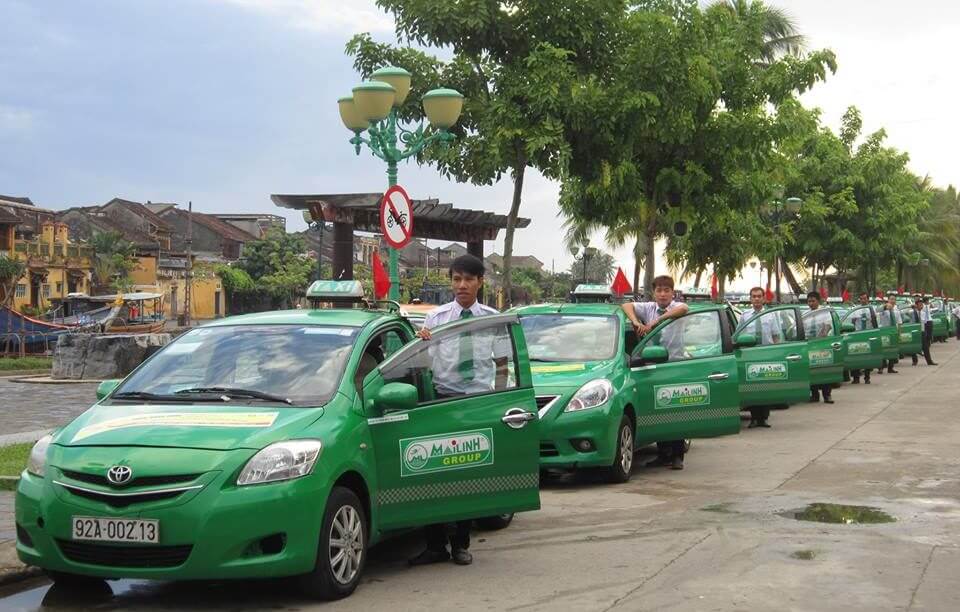 Nhân viên từ hệ thống hãng taxi chuyên nghiệp giàu kinh nghiệm 