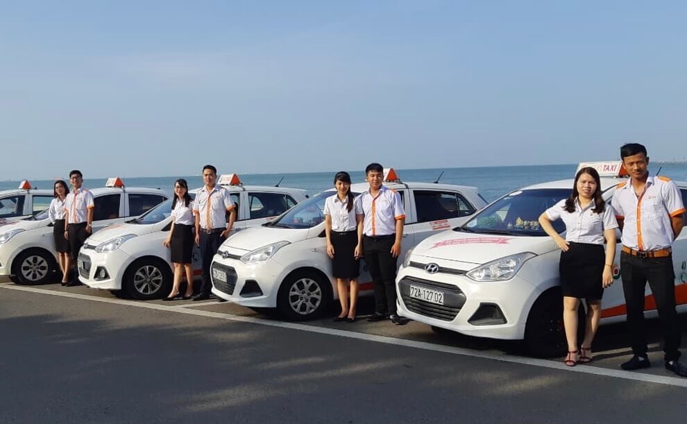 Taxi Bảo Lộc luôn sẵn sàng phục vụ khách