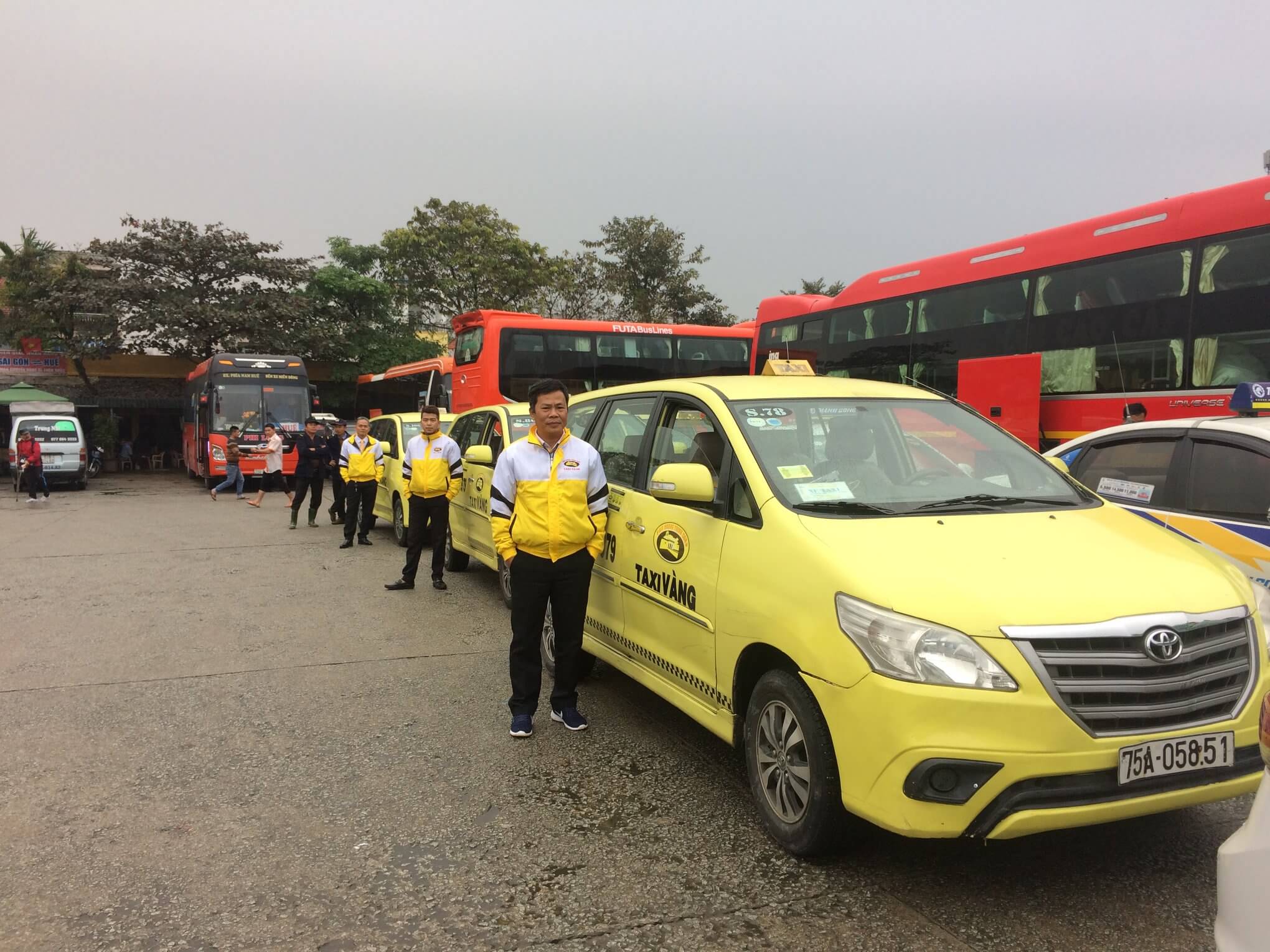 Taxi Vàng Huế