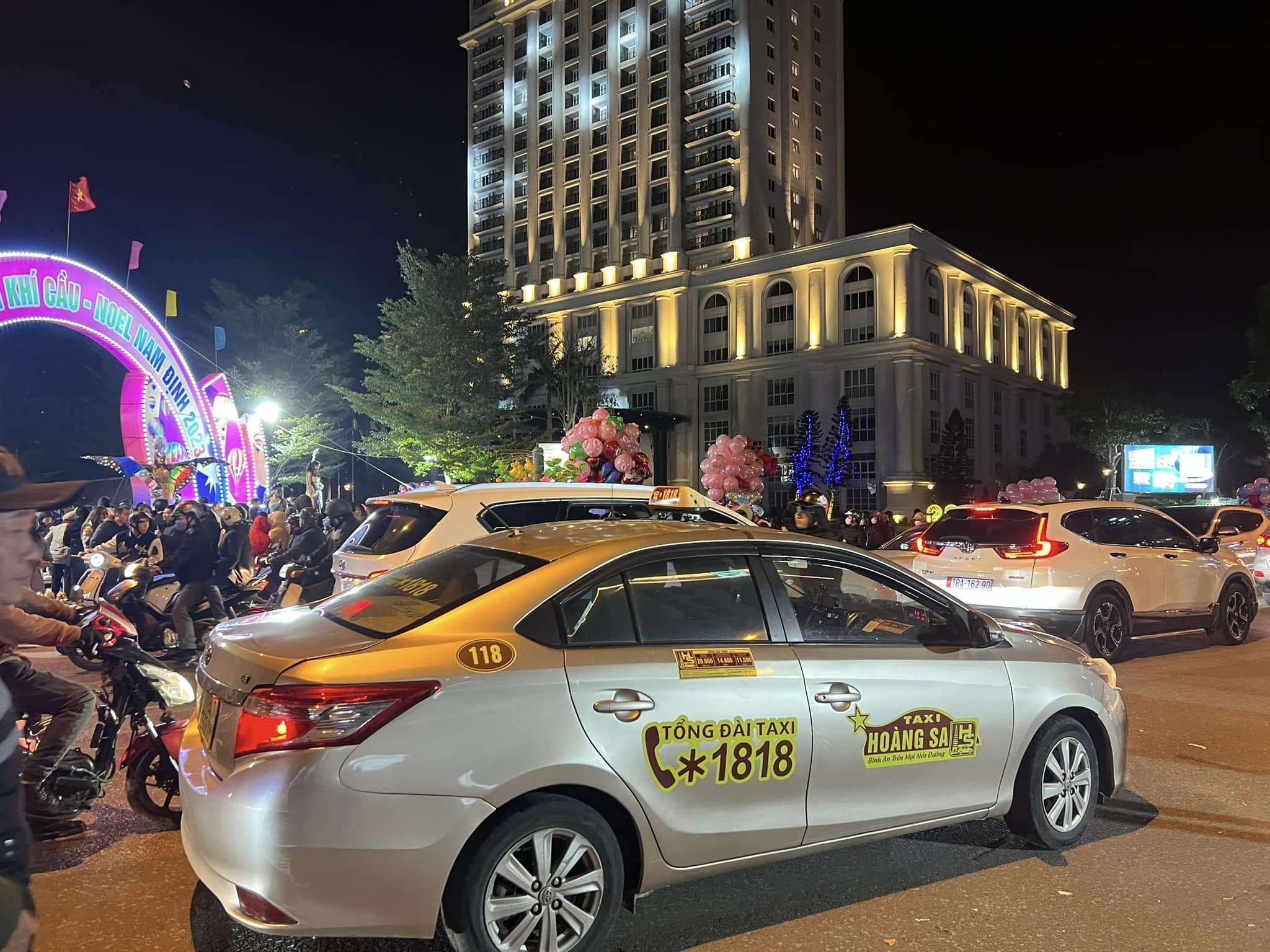 Taxi Hoàng Sa đồng hành cùng khách trên mọi hành trình