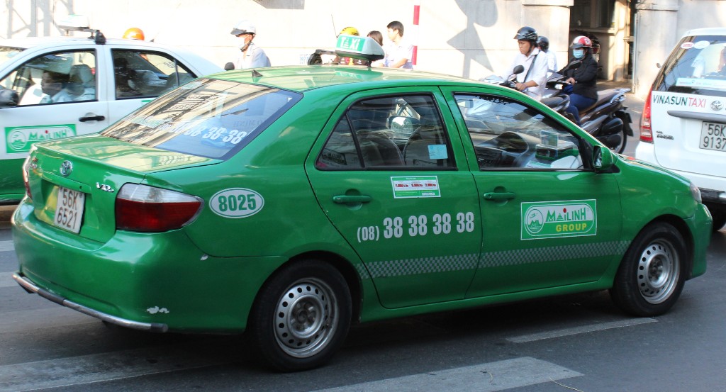 Xe taxi Mai Linh Tắc Cậu