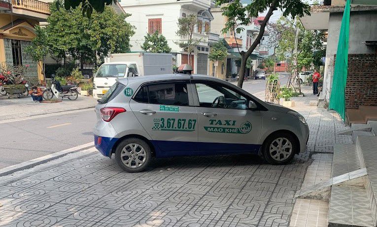 Xe taxi Mạo Khê