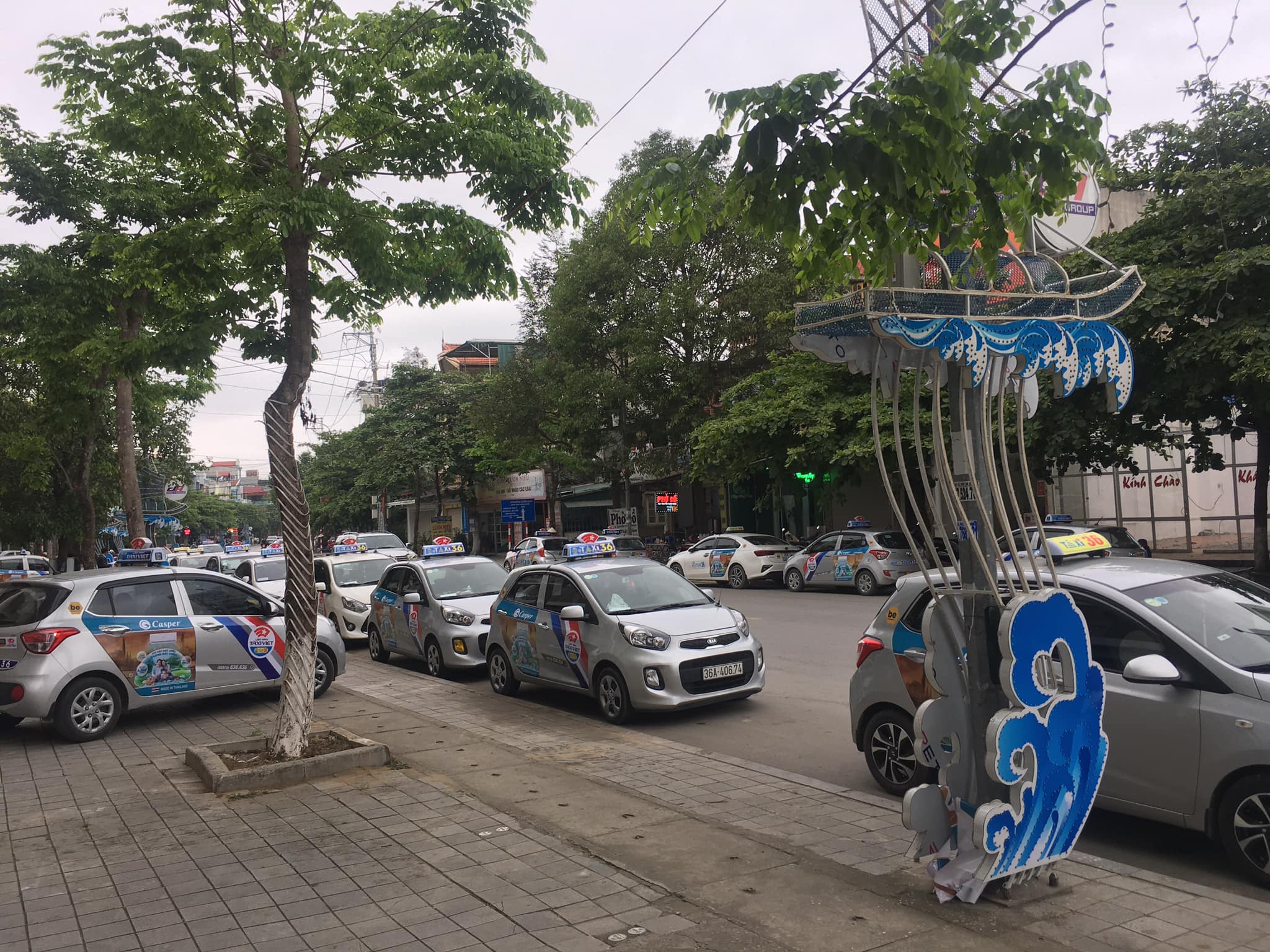 Xe taxi 36